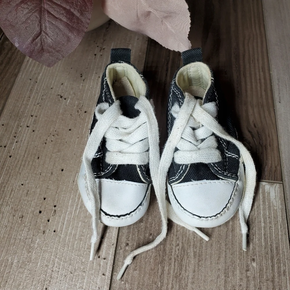 Converse All-Star Chuck Taylor High Top Crib Baby Shoes Size 3 Black